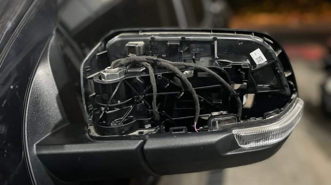 Độ gương gập điện cho Ford Ranger