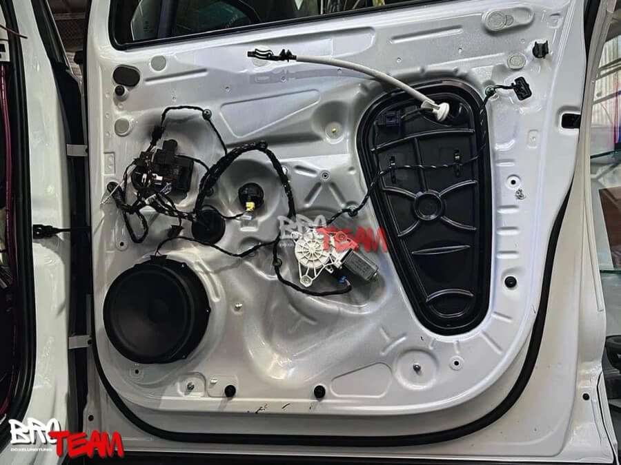 Độ Loa Xe Ô Tô Volkswagen Viloran
