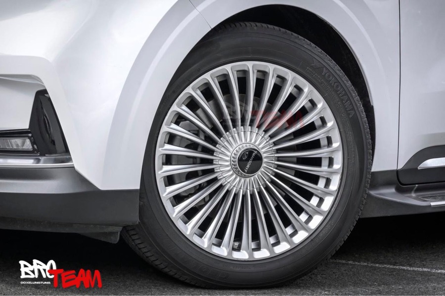 Độ Mâm Xe Kia Carnival 2025