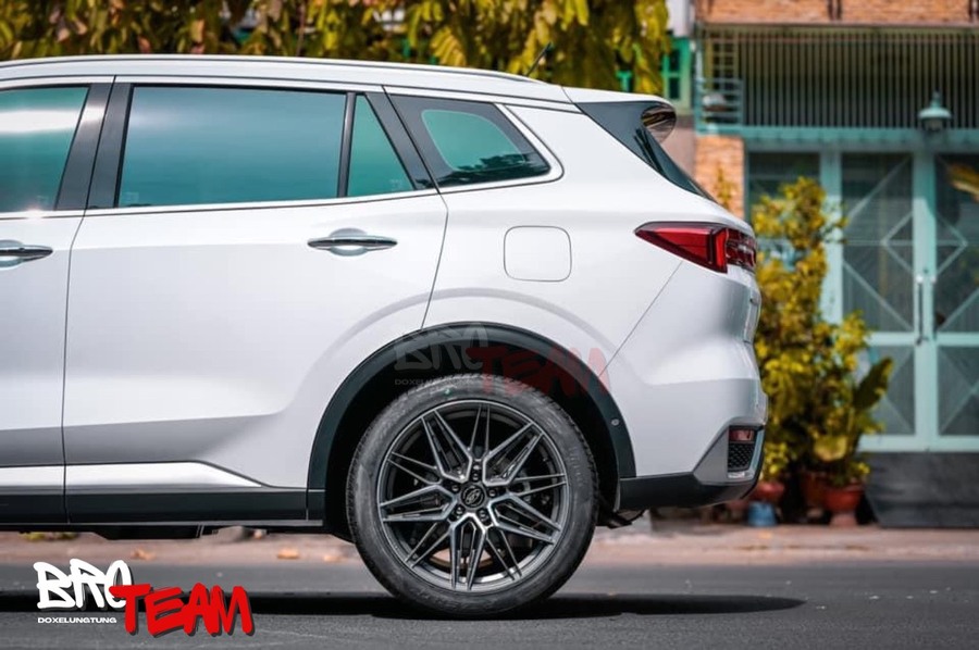 Độ Mâm Xe Kia Carnival 2025