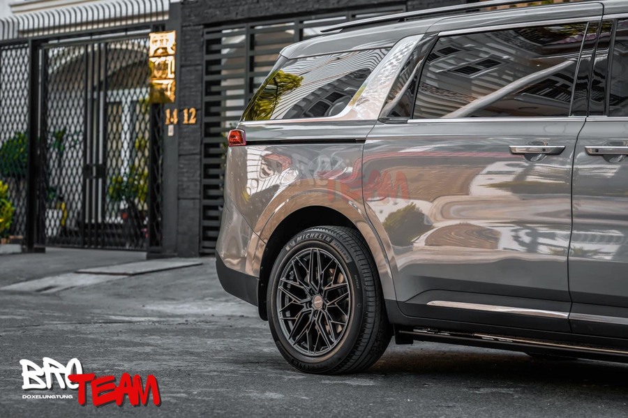 Độ Mâm Xe Kia Carnival 2025
