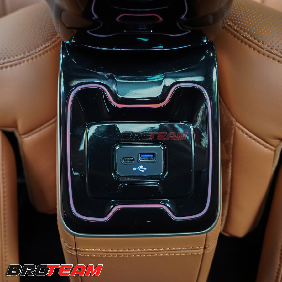 FORD EVEREST ĐỘ GHẾ THƯƠNG GIA VIP