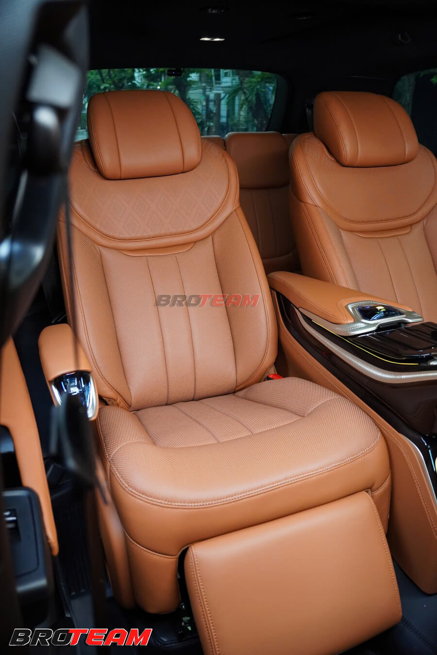 FORD EVEREST ĐỘ GHẾ THƯƠNG GIA VIP