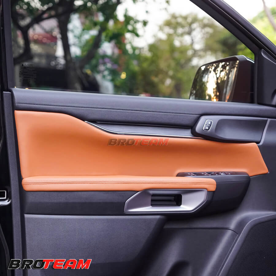 FORD EVEREST ĐỘ GHẾ THƯƠNG GIA VIP