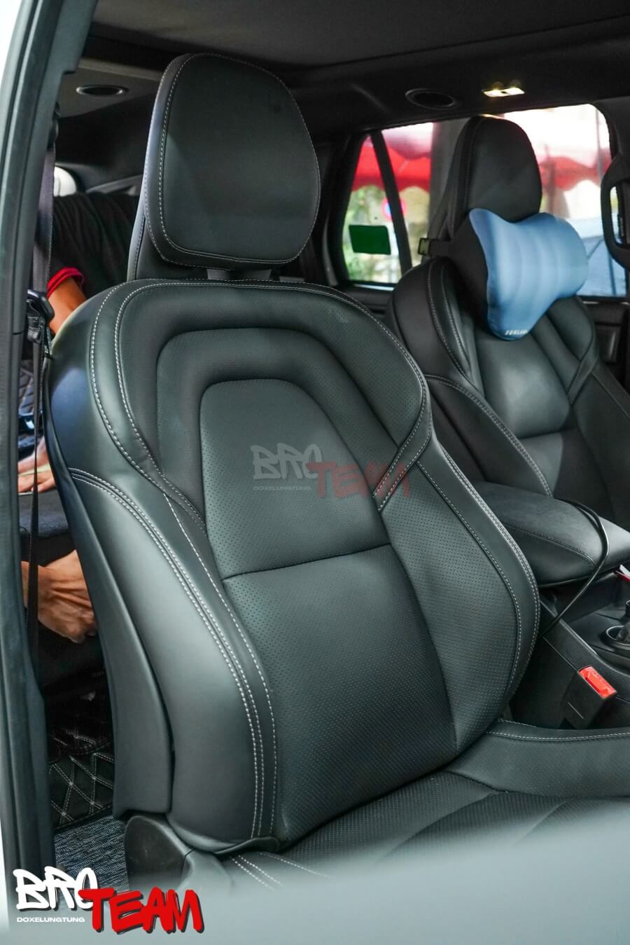 Ford Everest nâng cấp ghế Volvo XC90 bản full tính năng
