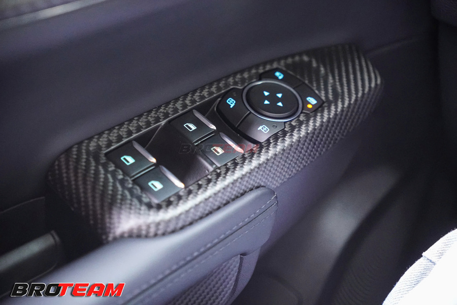 Nội thất Carbon Fiber mờ cho Ford Ranger Raptor