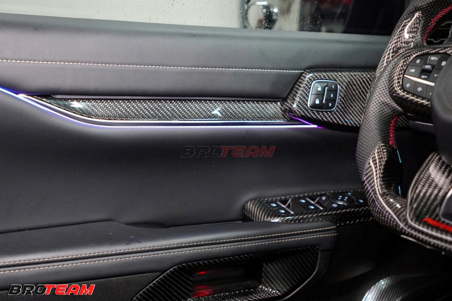 Ốp nội thất Carbon Ford Everest 2026