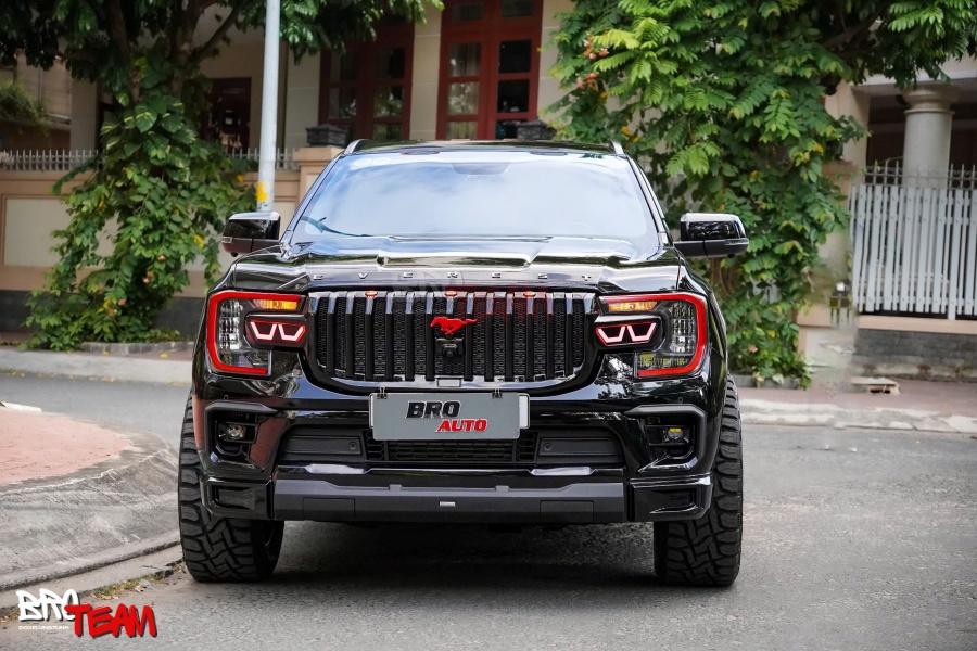 Hạ gầm Ford Everest với bộ phuộc Profender