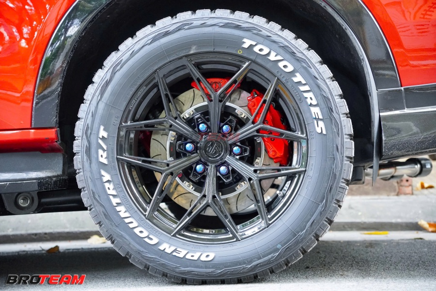 Phanh Brembo 19z cho Ford Everest