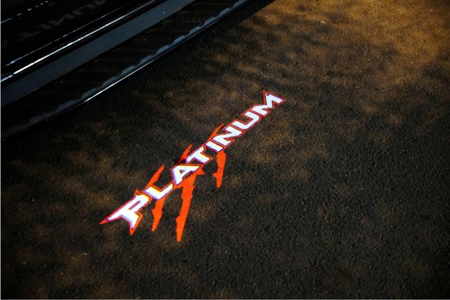 LED Chân Gương Chiếu Logo Platinum