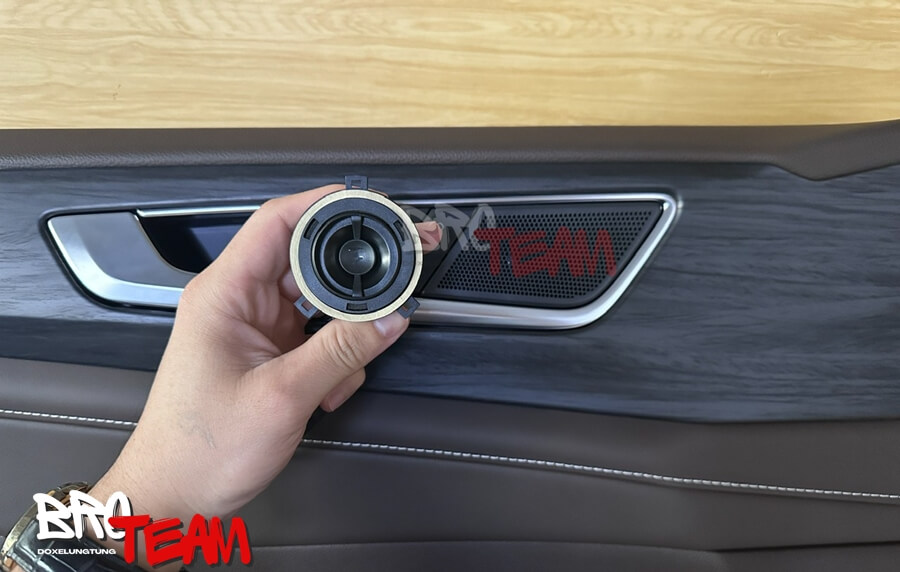 Độ Loa Xe Ô Tô Volkswagen Viloran