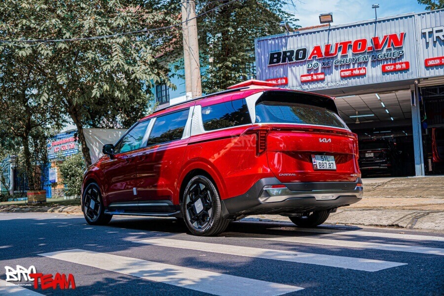 Ốc Titan Cho Xe Kia Carnival 2025