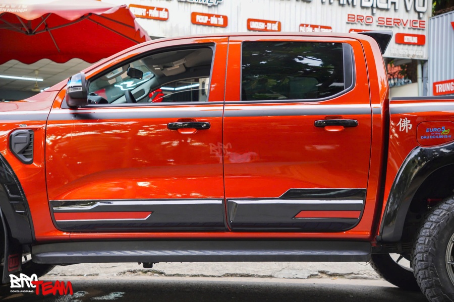 Nẹp Sườn Ford Ranger