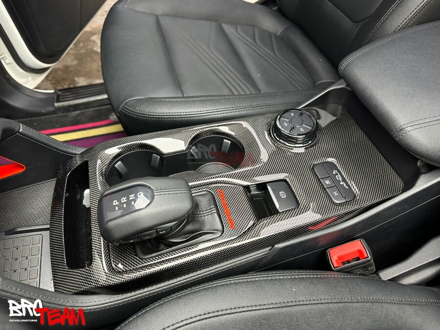 Ốp nội thất vân carbon Ford Ranger