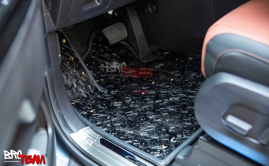 Độ Sàn Carbon Cho Kia Carnival 2025