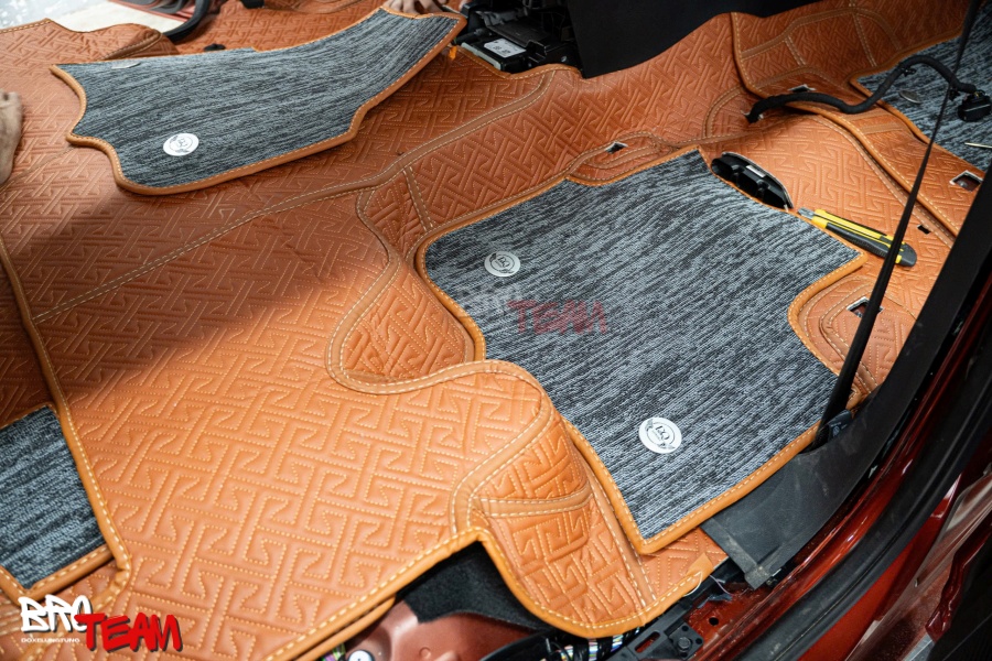 Thảm sàn da ô tô Fiber 360 cho Toyota Hilux