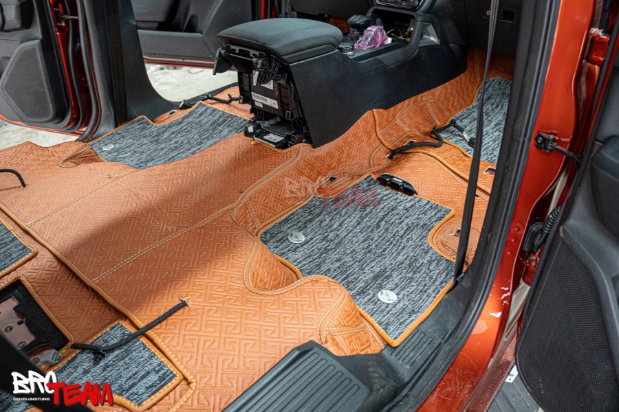 Thảm sàn da ô tô Fiber 360 cho Toyota Hilux