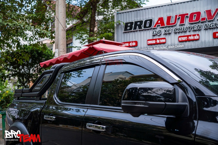 Vè che mưa Ford Ranger