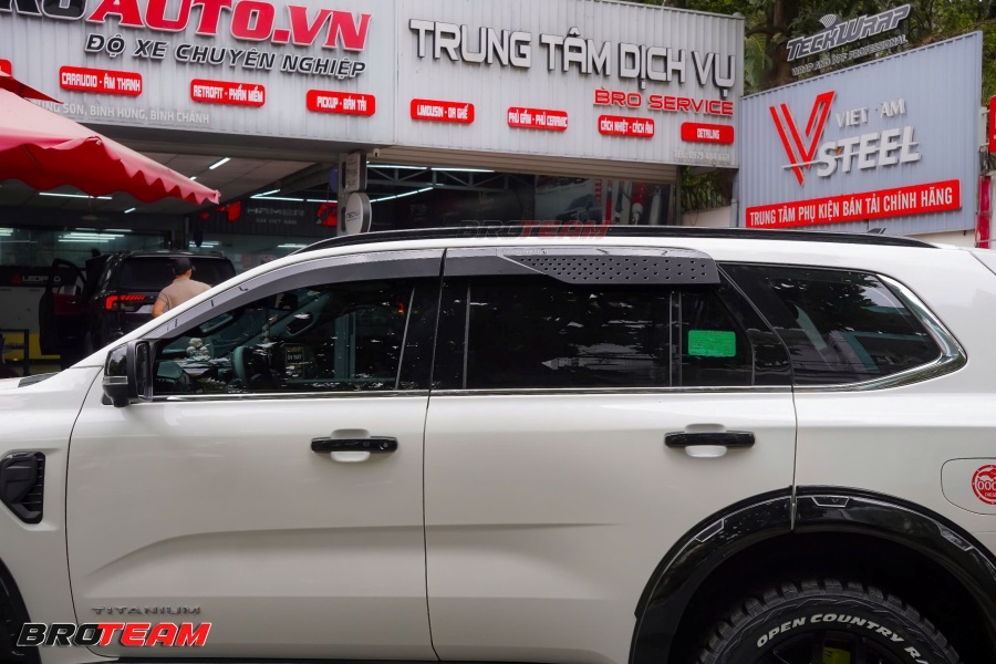 Vè che mưa cao cấp Continuum Thái Lan