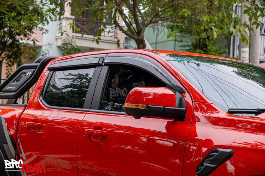 Vè che mưa Ford Ranger