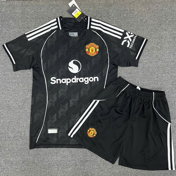 QA MANCHESTER UNITED ĐEN FEX 25/26