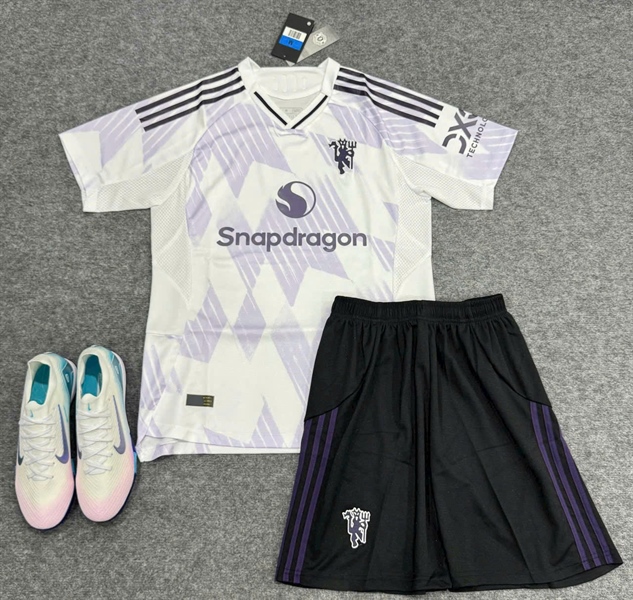 QA MANCHESTER UNITED TRẮNG 25/26