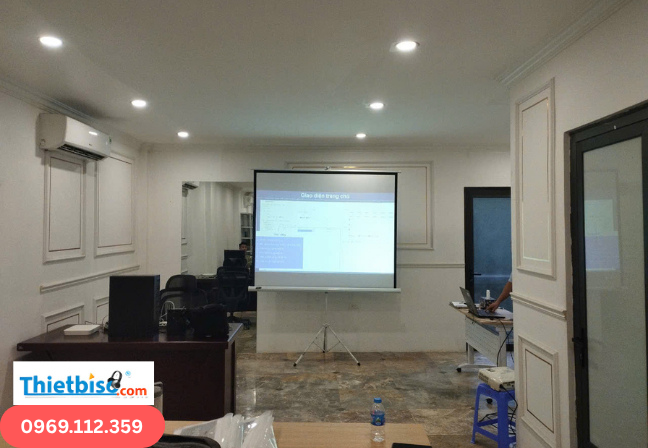 Thuê máy chiếu quận Cầu Giấy