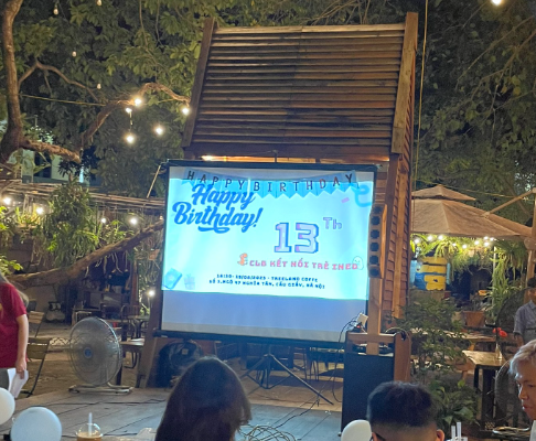 thuê máy chiếu Cầu Giấy