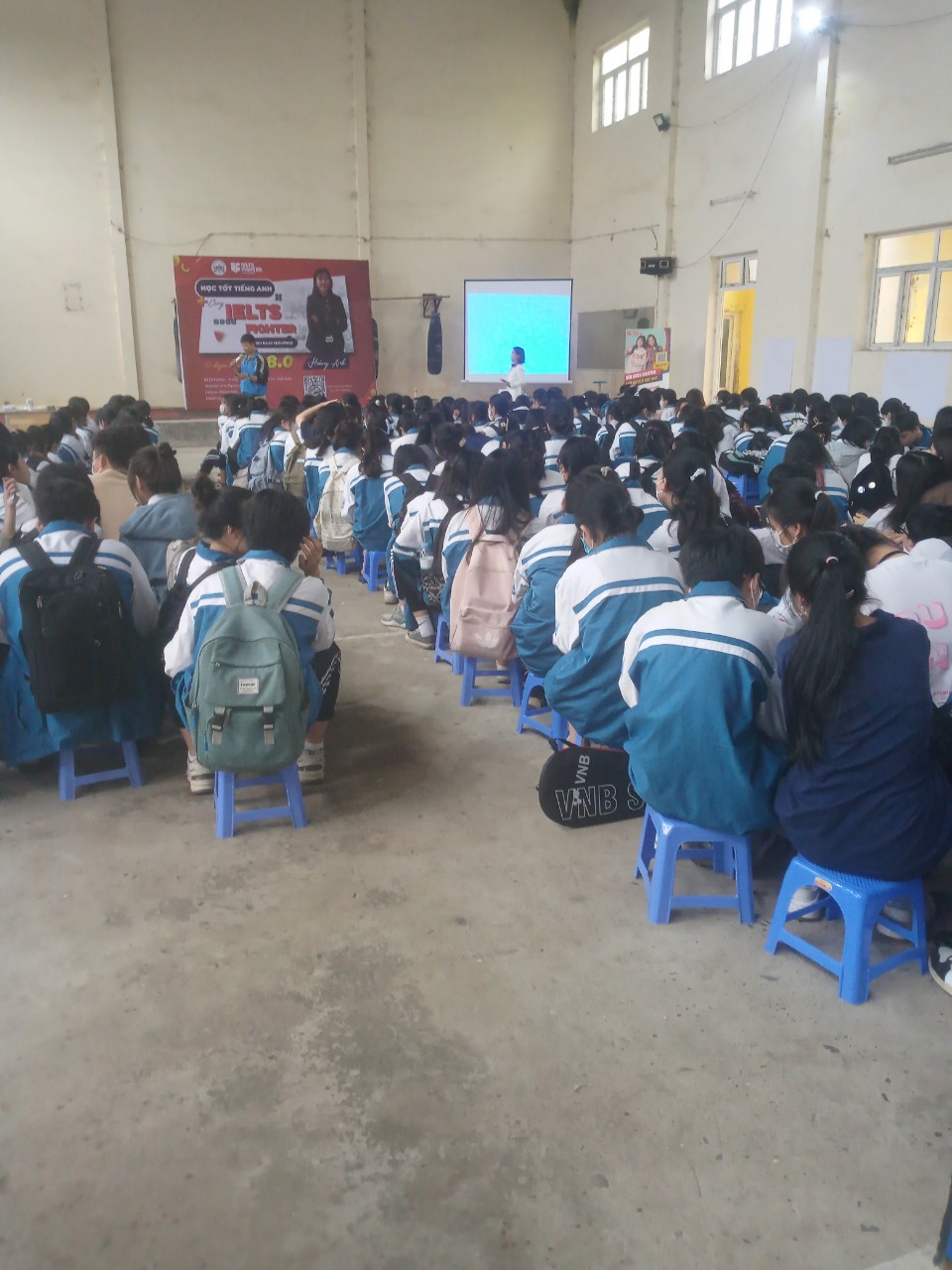 thuê máy chiếu Đà Nẵng
