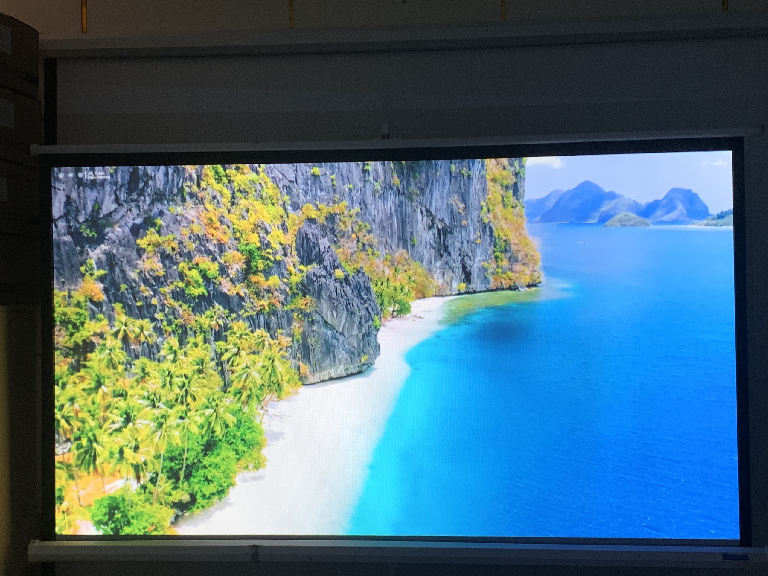 Máy chiếu cũ EPSON EB-960W giá rẻ