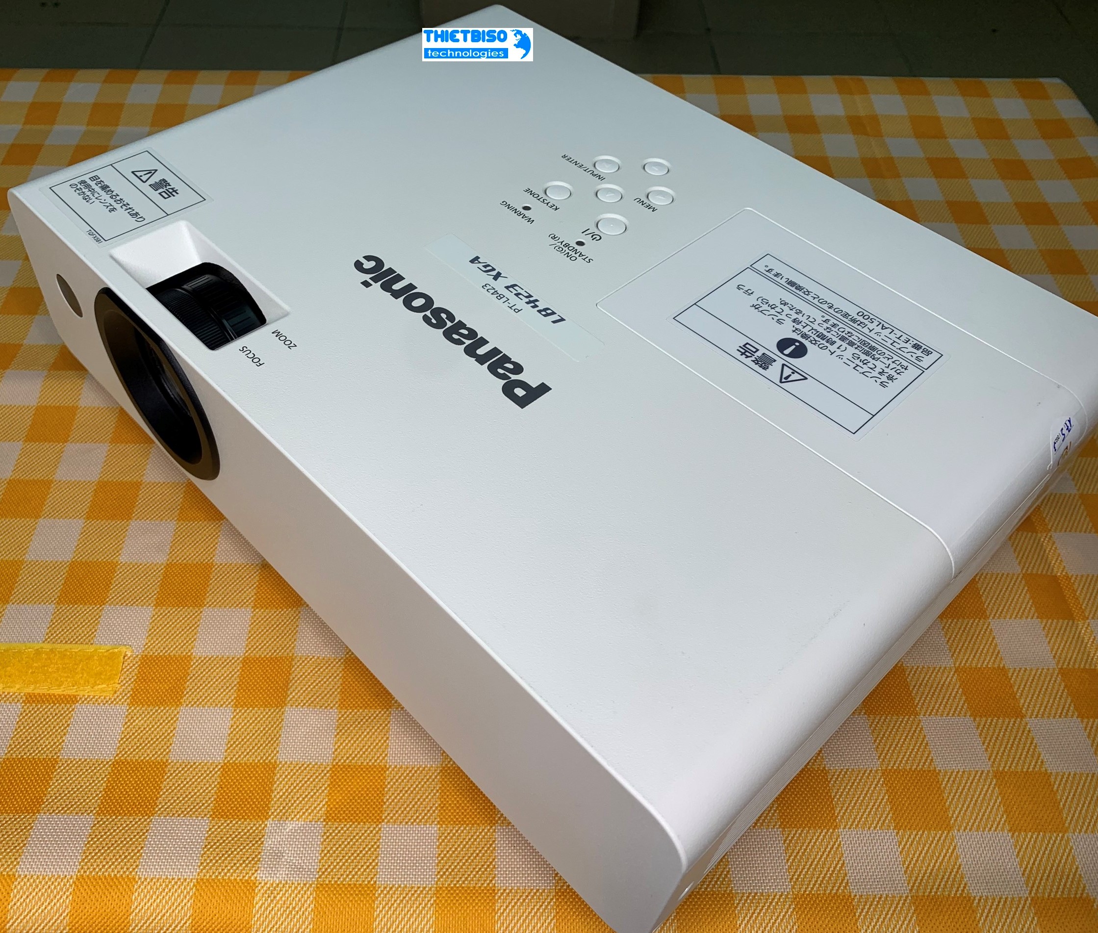 Máy chiếu cũ PANASONIC PT-LB423