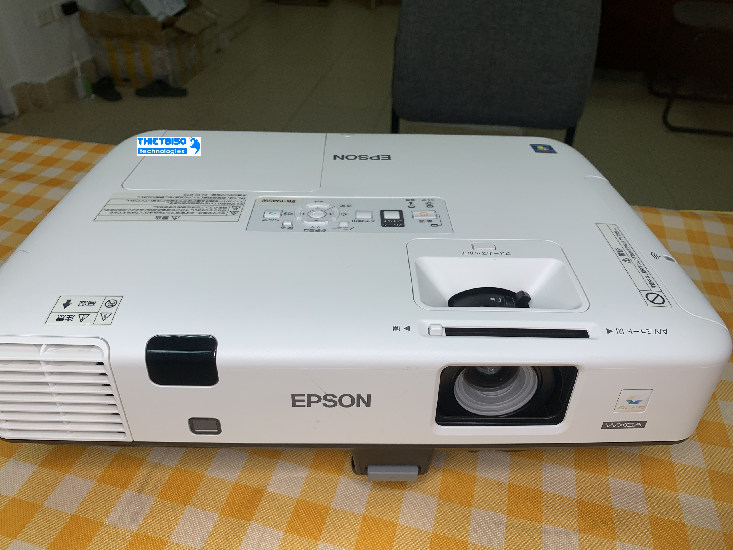 Máy chiếu cũ EPSON EB-1945W giá rẻ