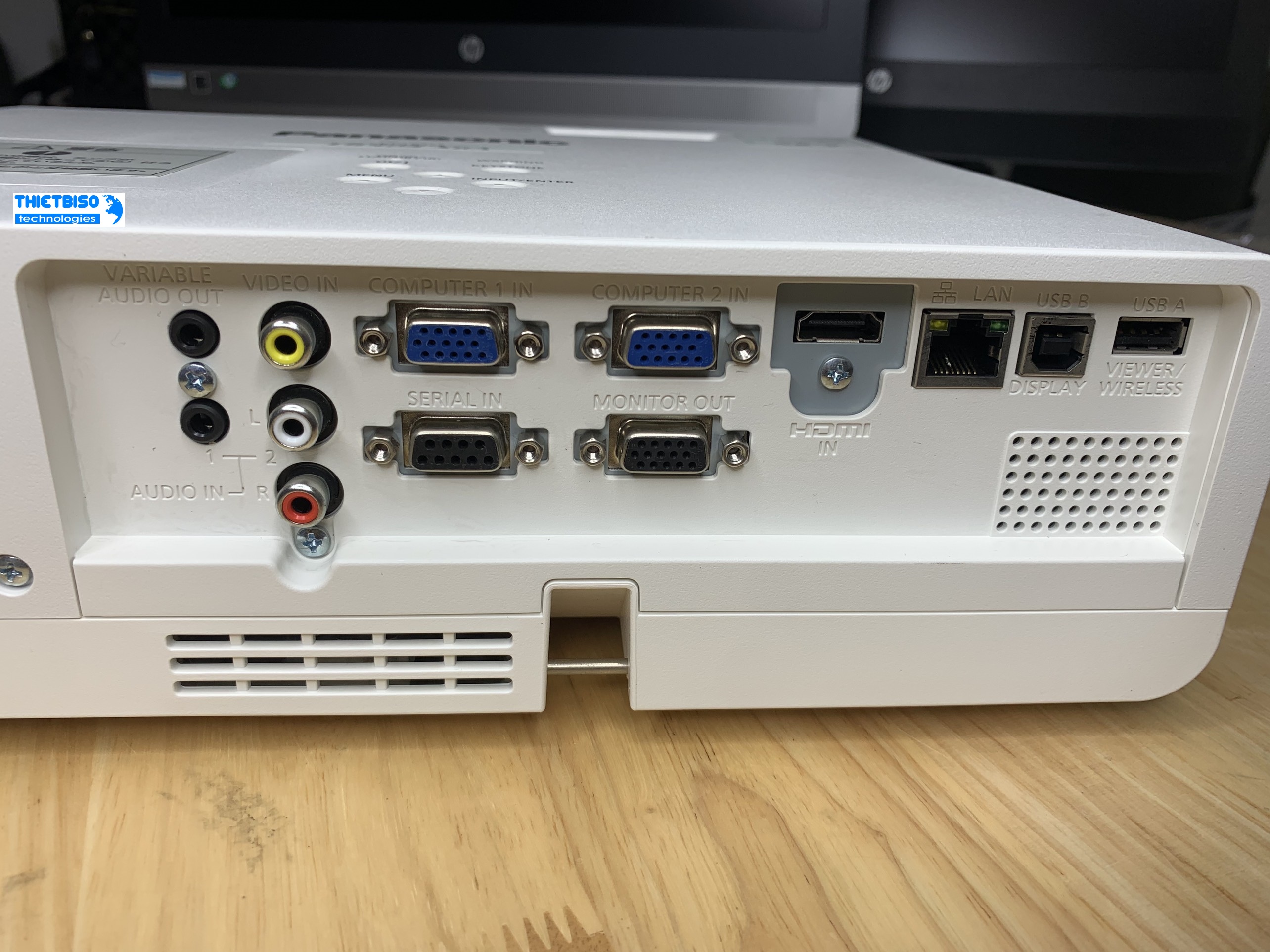Máy chiếu cũ PANASONIC PT-LB423
