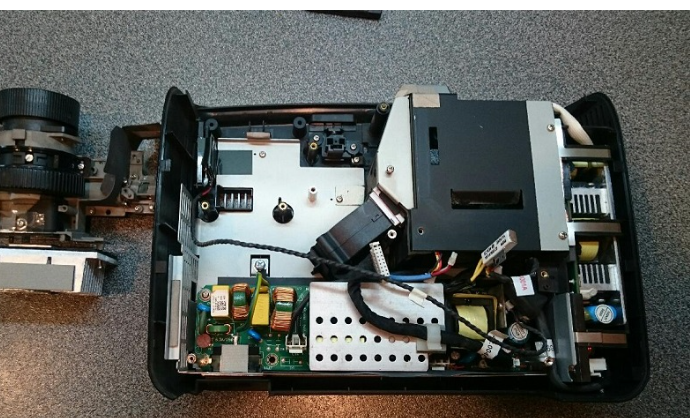 Trung tâm sửa máy chiếu panasonic 