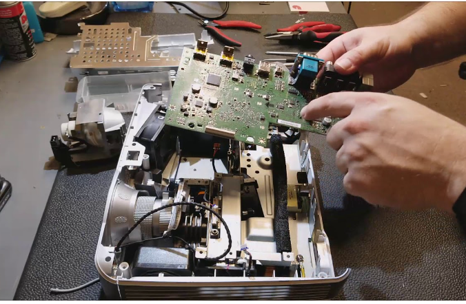 Sửa máy chiếu Sony