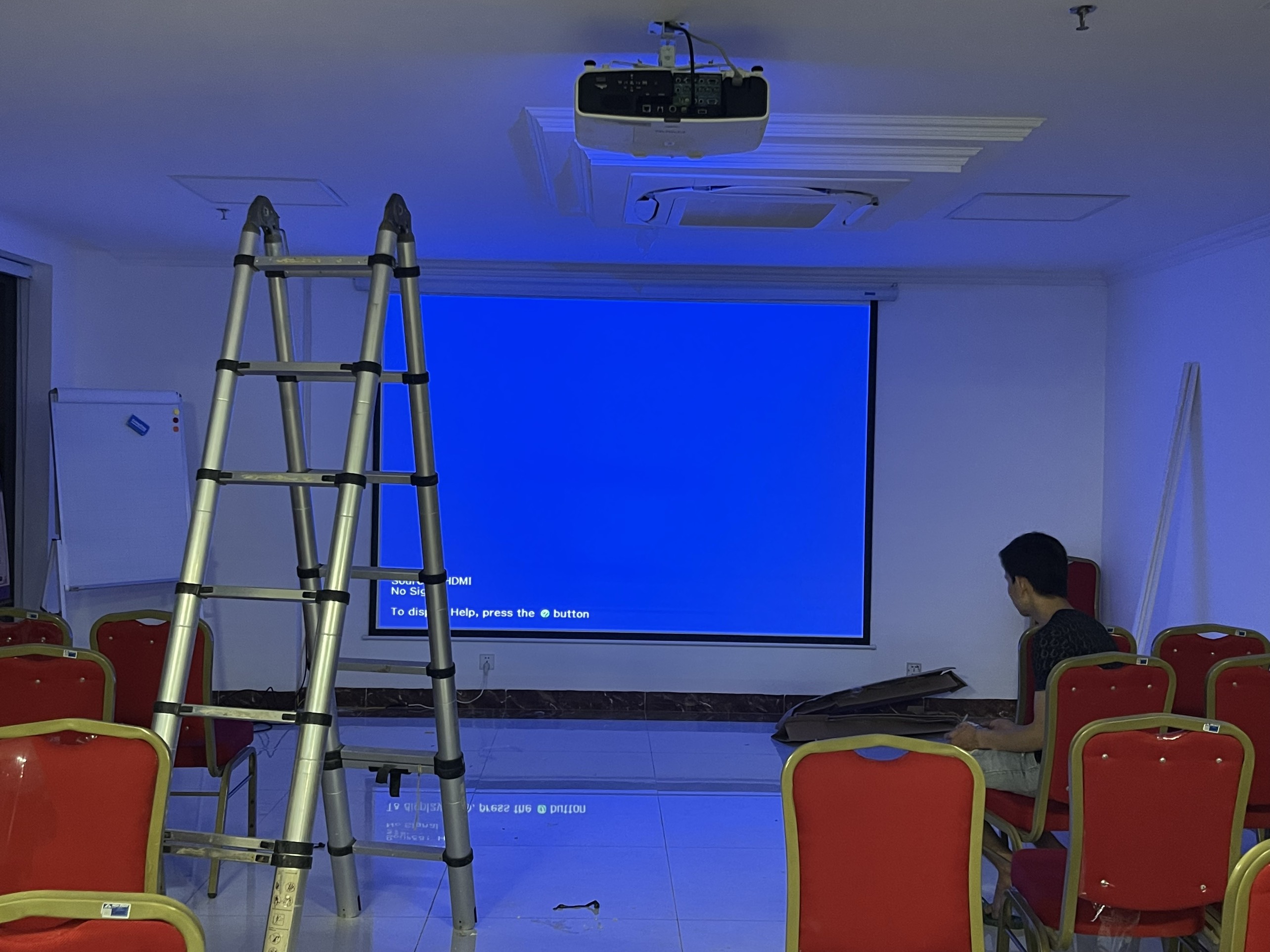 Thuê máy chiếu ở Hải Phòng