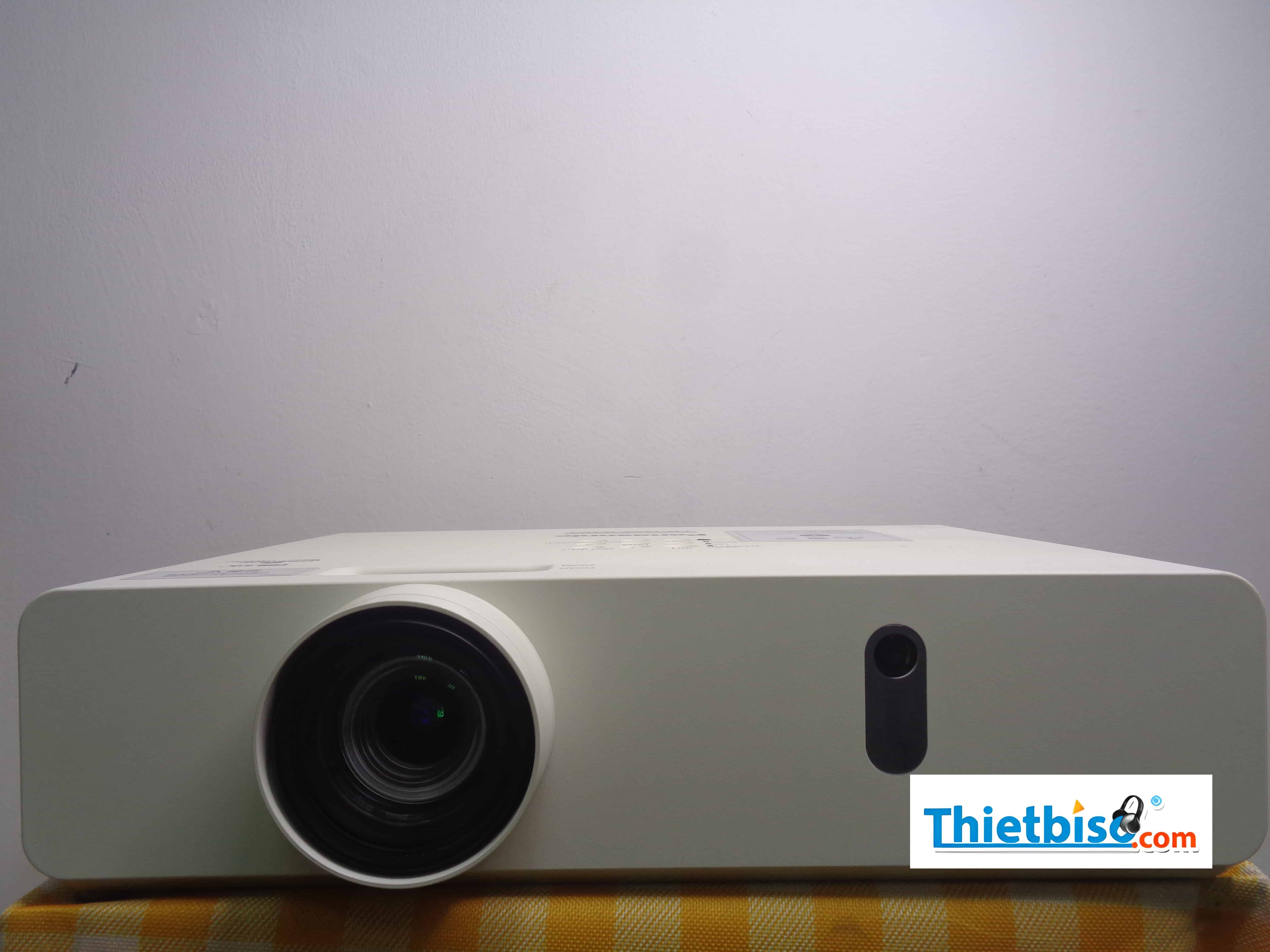 Máy chiếu cũ Panasonic PT-VW345N (DB4260004)