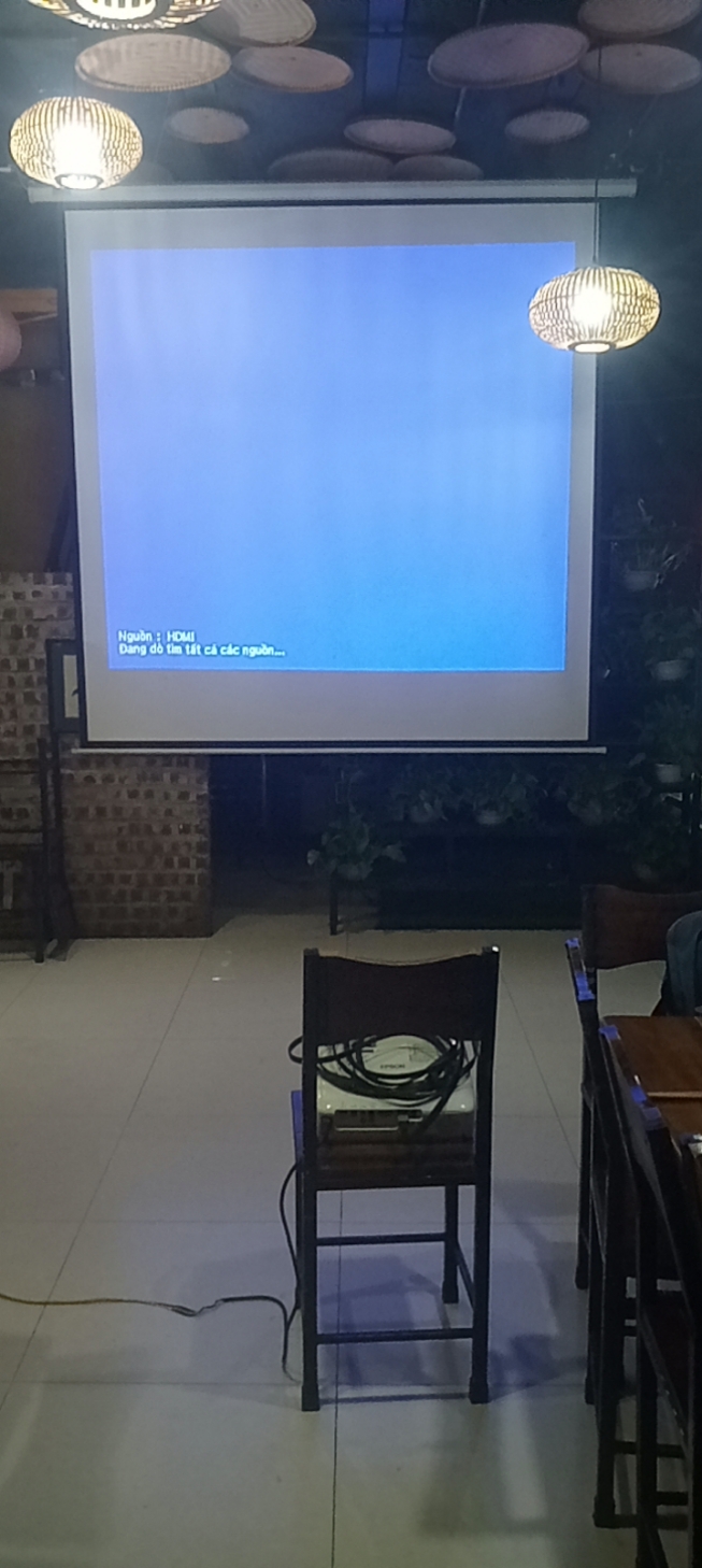 Máy chiếu ngoài trời