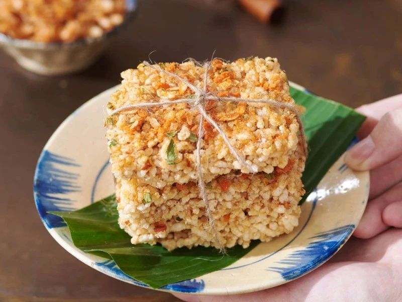 “We are pioneers in raising the level of traditional Vietnamese burnt rice products”