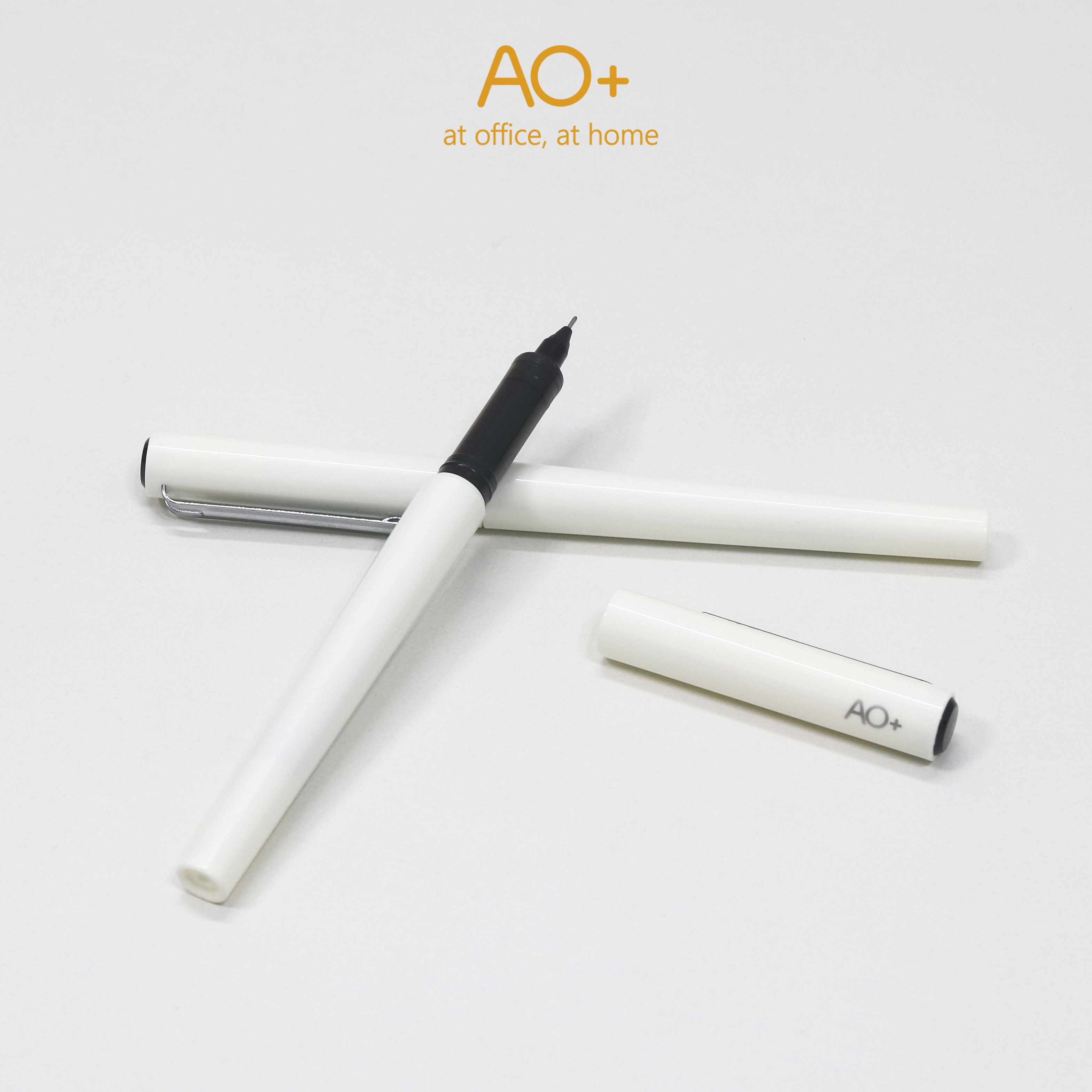 Bút Gel AO+ Mực Đen Có Nắp Cài BG102