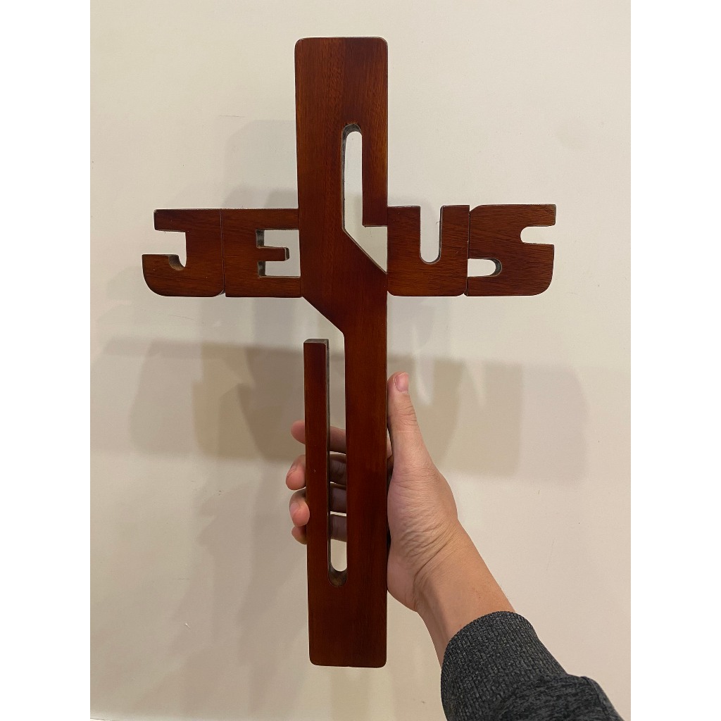 Thập Giá Chữ Jesus Nâu Đậm Cao 40Cm