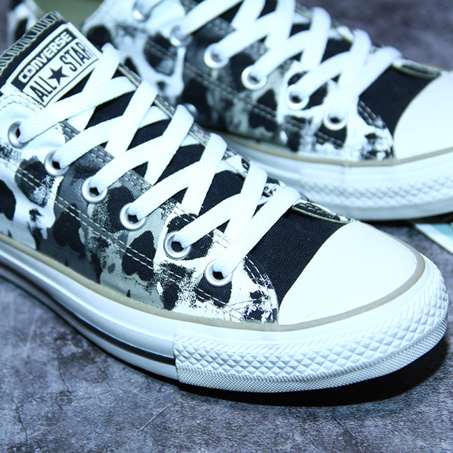 Giày Converse thấp cổ vải họa tiết CTVH080 converse-thap-co-vai-hoa-tiet-ctvh80