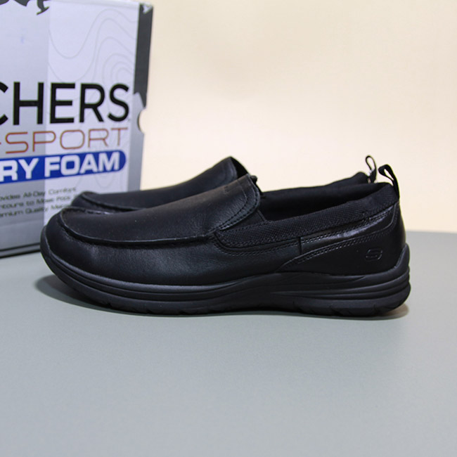 Giày Outlet Skechers slip-on thấp cổ da đen STDD004 skechers-slip-on-thap-co-da-den-stdd04
