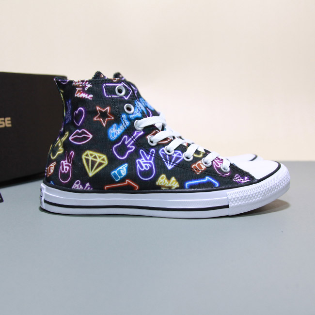 Giày Converse cao cổ vải họa tiết CCVH017 converse-cao-co-vai-hoa-tiet-ccvh17