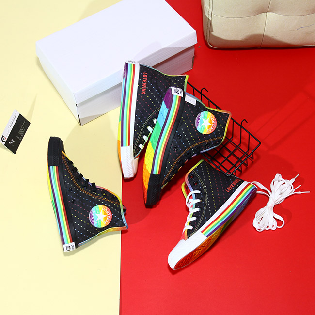 Giày Converse limited cao cổ vải họa tiết CCVH056 ( Ba phiên bản) converse-limited-cao-co-vai-hoa-tiet-ccvh56-hai-phien-ban
