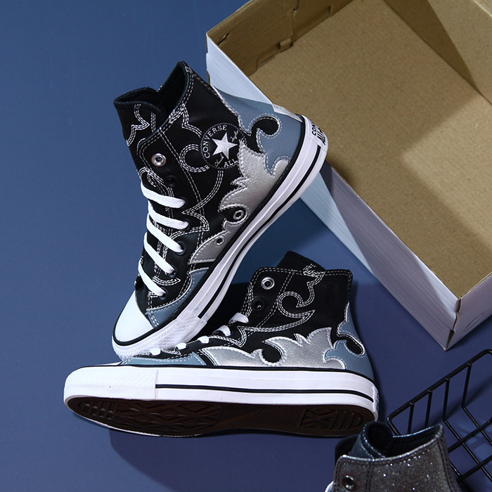 Giày Converse Sasha cao cổ da họa tiết CCDH005 converse-cao-co-da-hoa-tiet-ccdh05