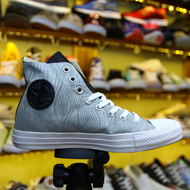 Giày Converse zebra cao cổ vải họa tiết CCVH021 converse-zebra-cao-co-vai-hoa-tiet-ccvh21