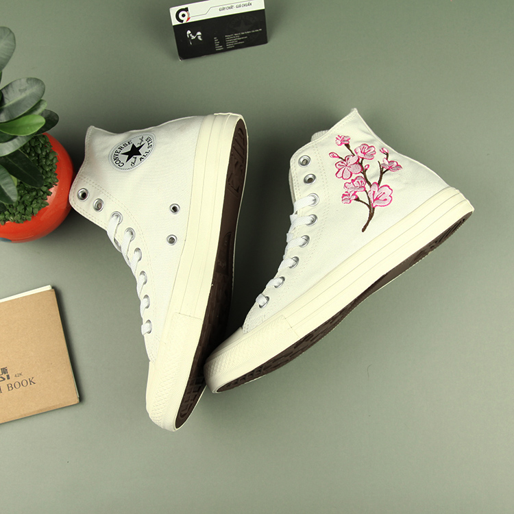 Giày Converse cao cổ vải trắng CCVT039 converse-caoc-co-vai-trang-ccvt39