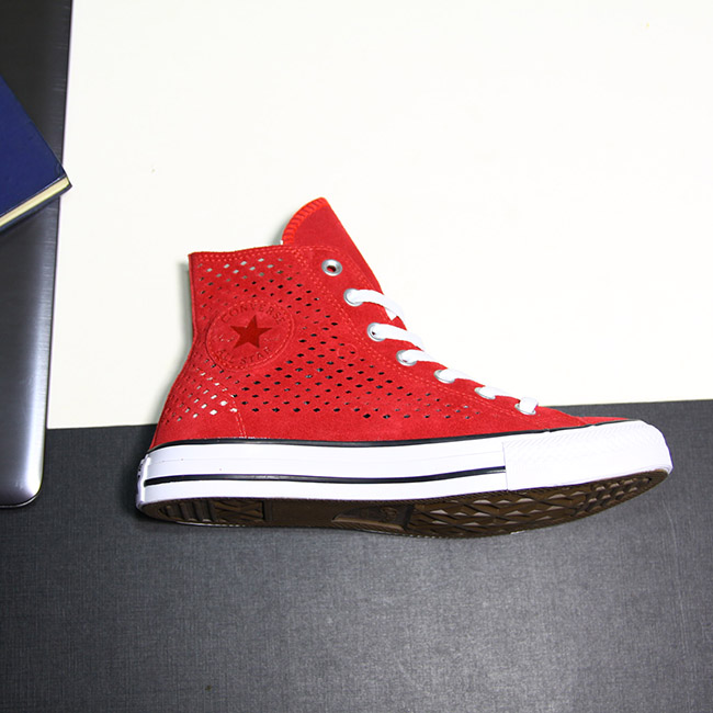 Giày Outlet Converse cao cổ da lộn đỏ CCVD030 converse-cao-co-da-lon-do-ccvd30