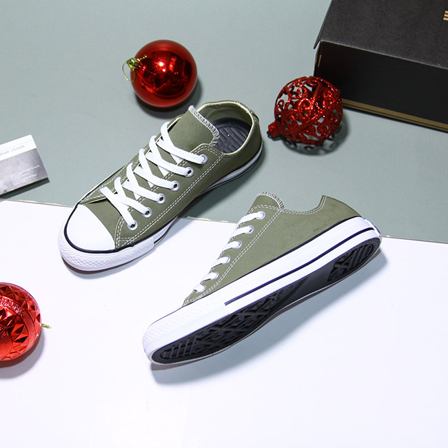 Giày Converse classic thấp cổ da lộn xám CTDX013 converse-thap-co-da-lon-xam-ctdx13